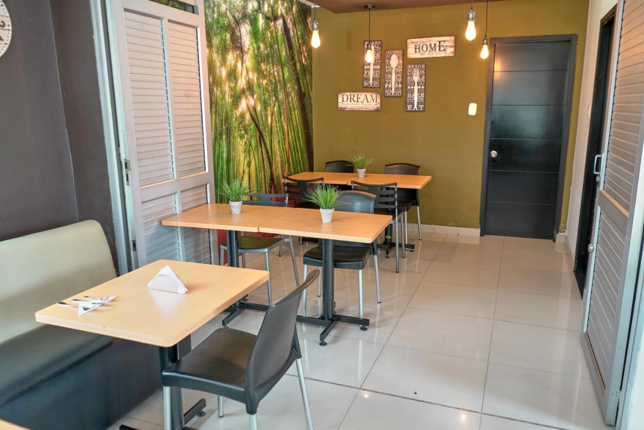 Hotel Volare อาร์เมเนีย ภายนอก รูปภาพ